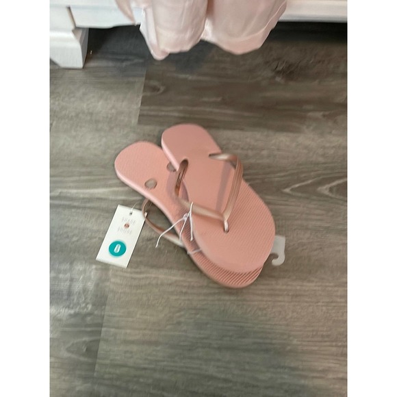 Baby pink 3/4 sleeve light robe with matching flip flops - Picture 4 of 7
